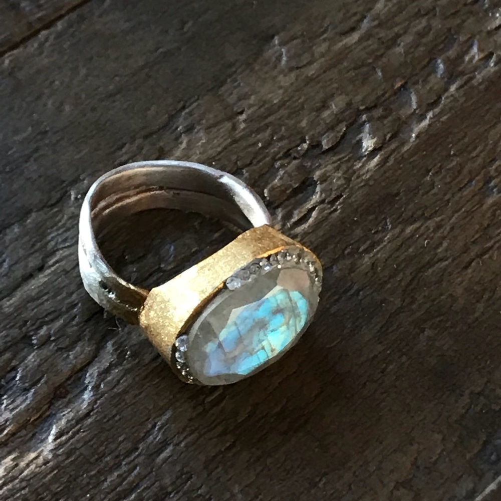 Handmade Moonstone Ring 24k gold & sterling silver - Picture 5 of 7